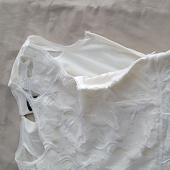 BCBG white floral dress - Picture 5 of 10